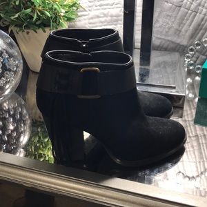 Kensie black suede booties 2 1/2” heel